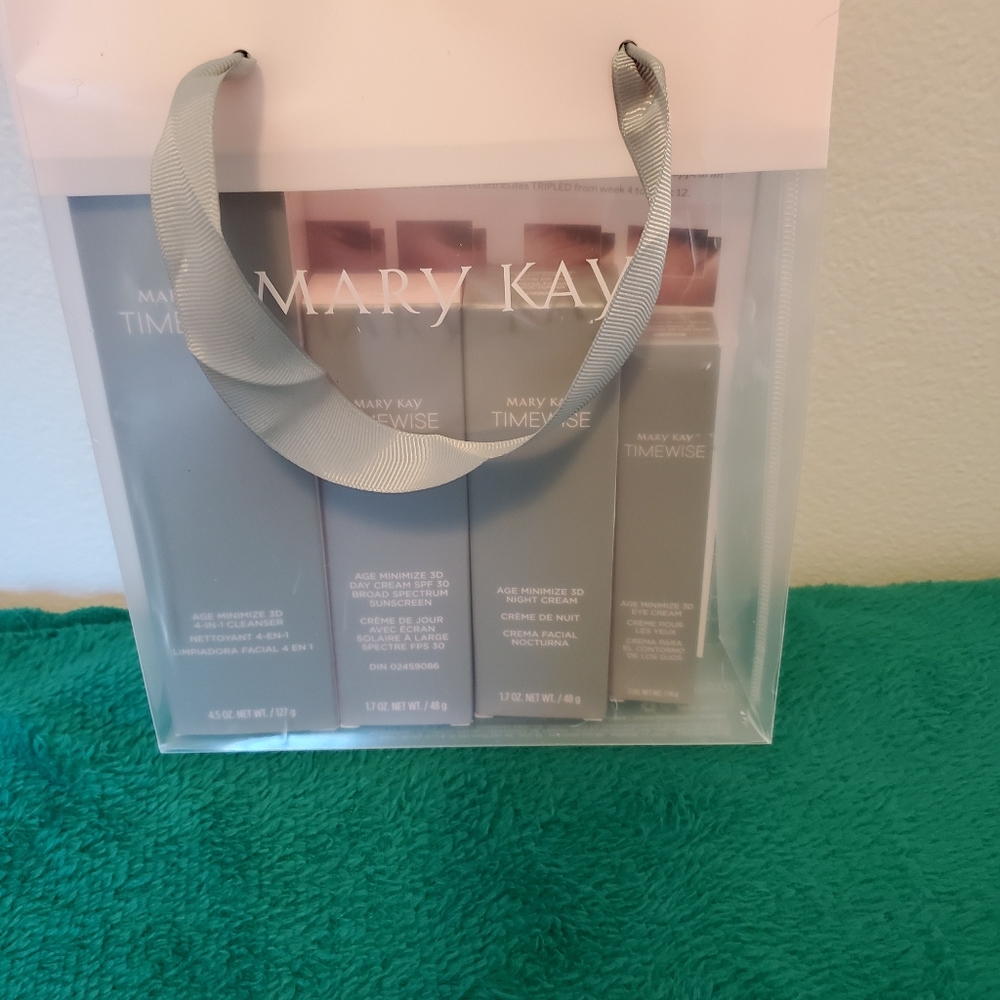 Timewise 3D face wash set